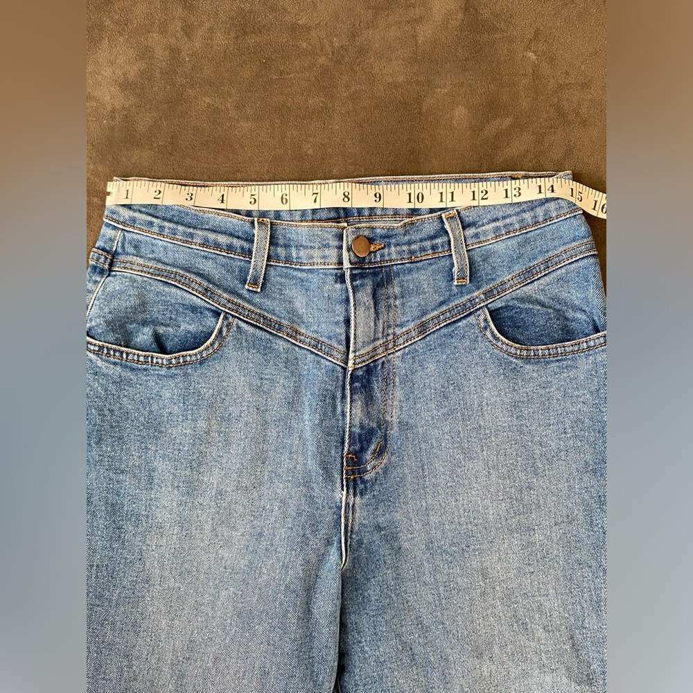 Fashion Nova High Waist Baggy Ankle Length thick texture jeans.Size:13(W30) - Picture 6 of 8